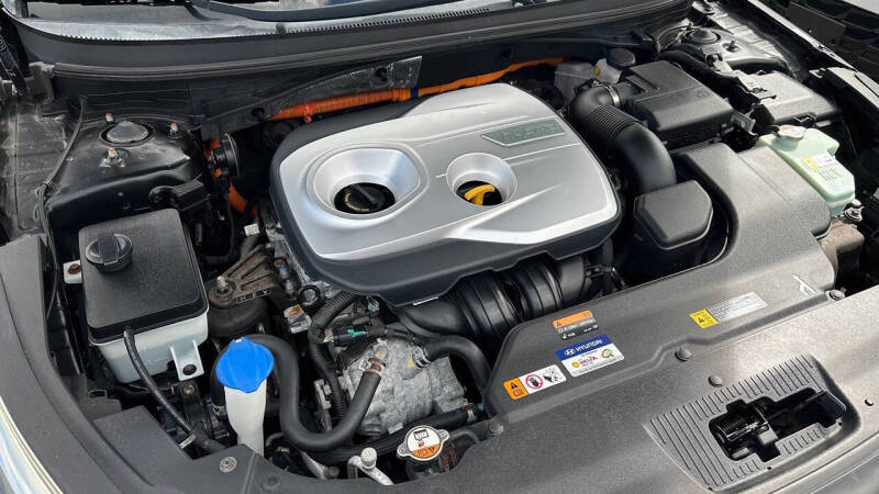 2017 Hyundai Sonata Hybrid SE