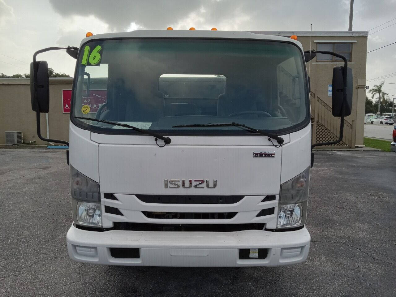 2016 ISUZU NRR Cab - $48,999
