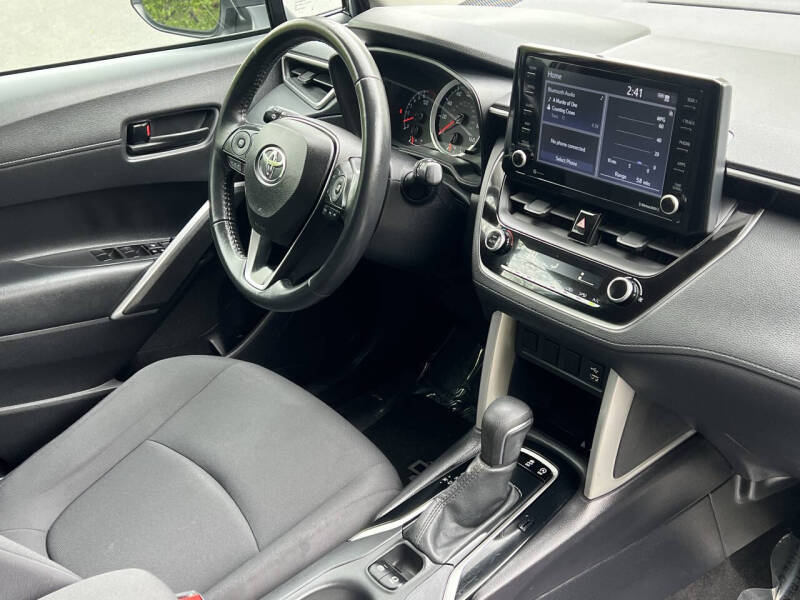 2022 Toyota Corolla Cross LE