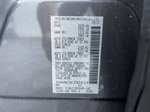 2025 Nissan Pathfinder SV