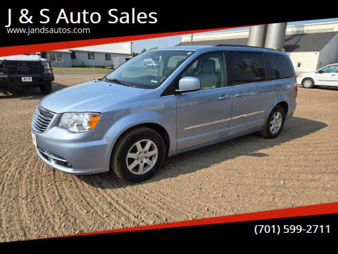 2013 Chrysler Town and Country for sale at J & S Auto Sales in Thompson ND