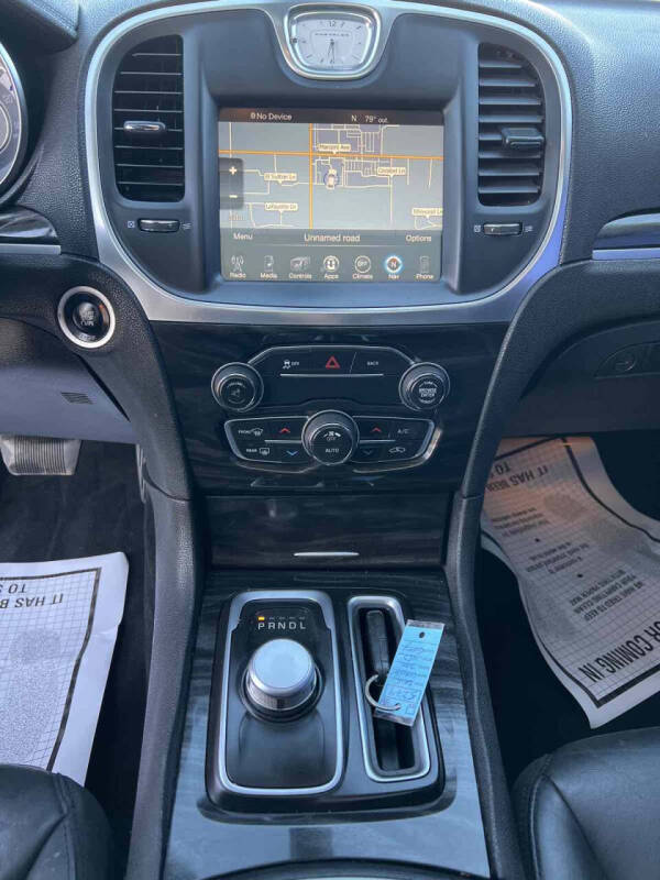 2015 Chrysler 300 Limited