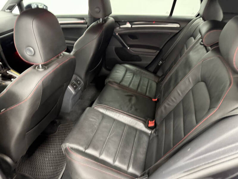 2017 Volkswagen Golf GTI