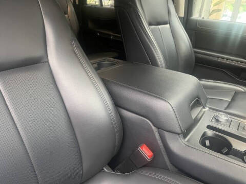 2023 Ford Expedition MAX XLT