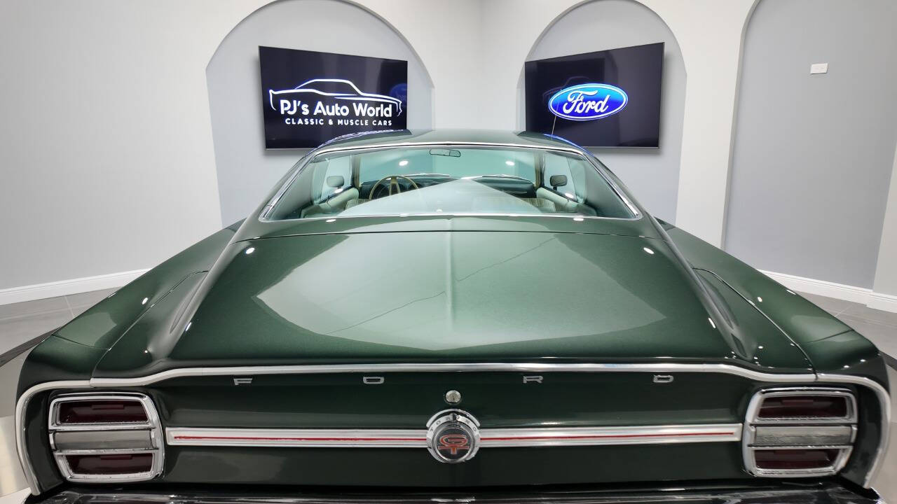 1968 Ford Torino 29