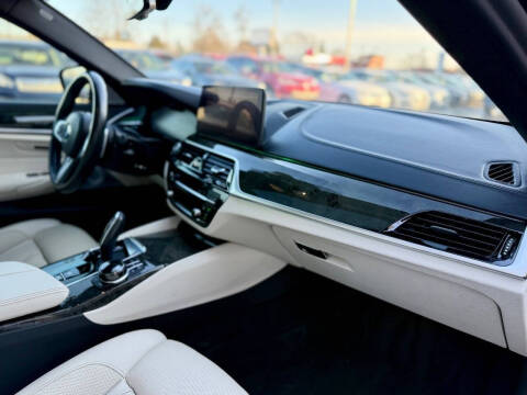 2021 BMW 5 Series M550i xDrive