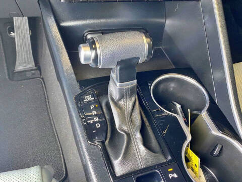 2022 Kia K5 EX