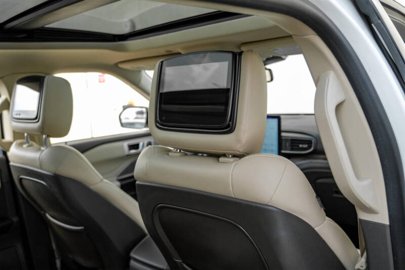 2020 Ford Explorer Platinum