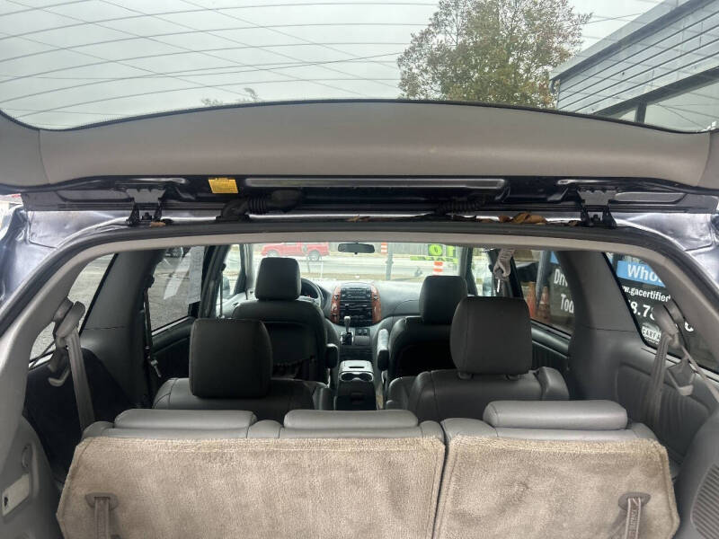 2010 Toyota Sienna XLE Limited