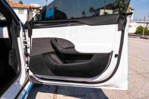 2022 Tesla Model S Plaid