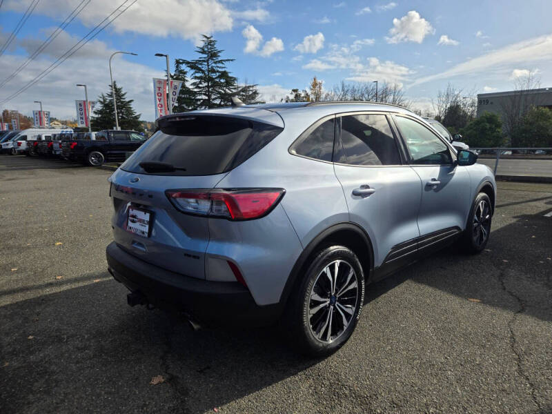 2022 Ford Escape SEL