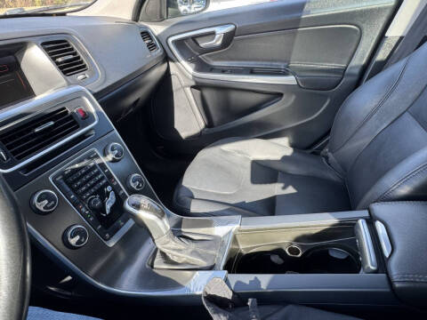 2015 Volvo S60 T5 Drive-E Premier Plus