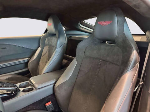 2025 Aston Martin Vantage