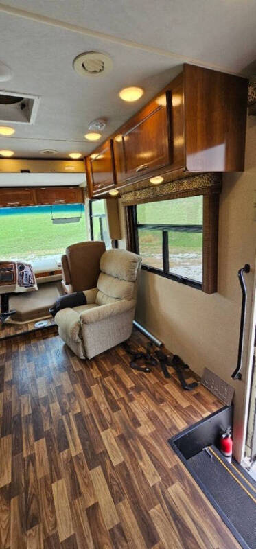 2018 Coachmen RV Pursuit