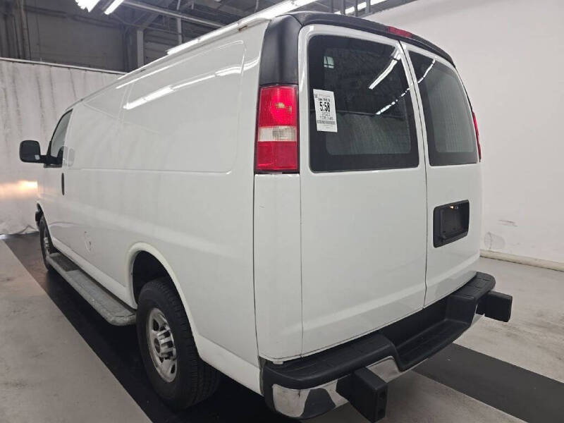 2020 GMC Savana Cargo Work Van - Photo 6
