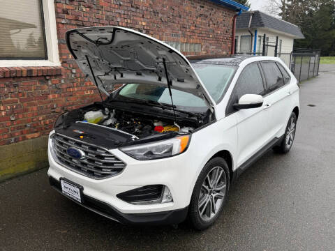 2024 Ford Edge Titanium