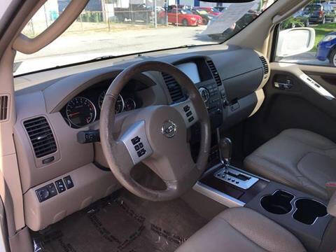 2010 Nissan Pathfinder LE
