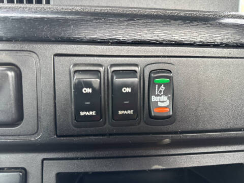 2021 International RH613