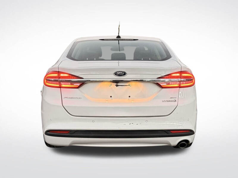 2017 Ford Fusion Hybrid SE