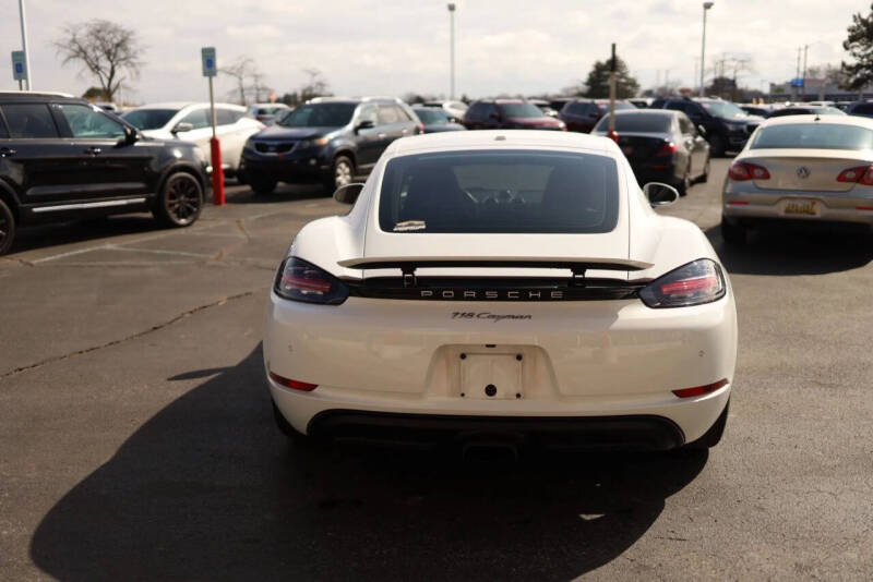 2019 Porsche 718 Cayman