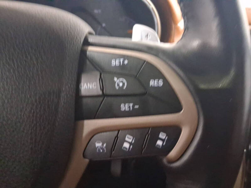 2017 Jeep Grand Cherokee Summit