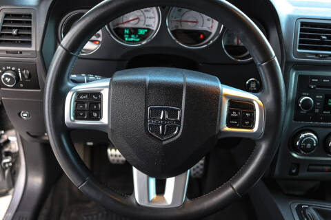 2013 Dodge Challenger R/T Plus