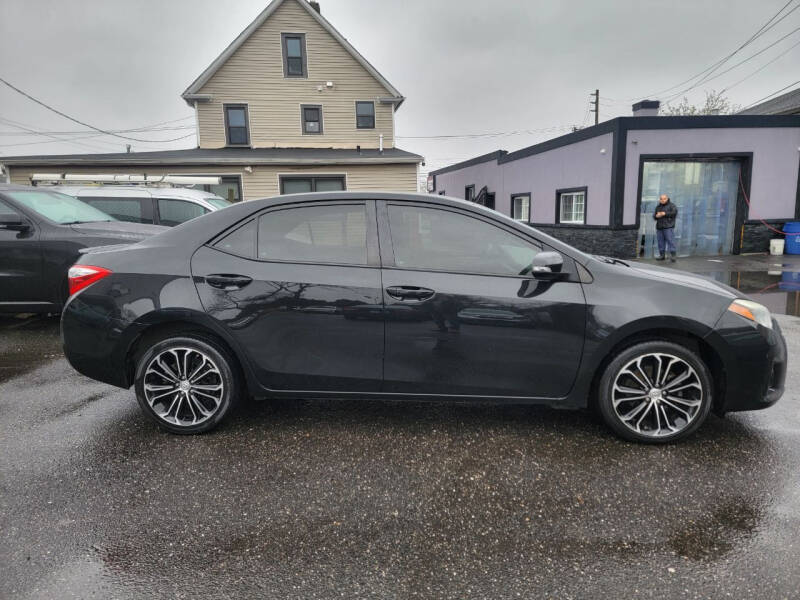 2016 Toyota Corolla S Premium photo 5