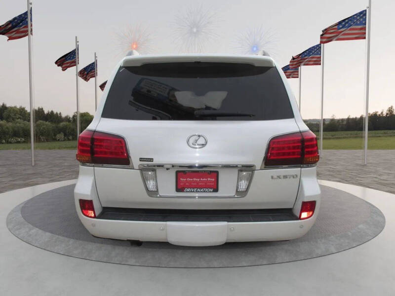 2011 Lexus LX 570