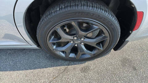 2021 Chrysler 300 Touring