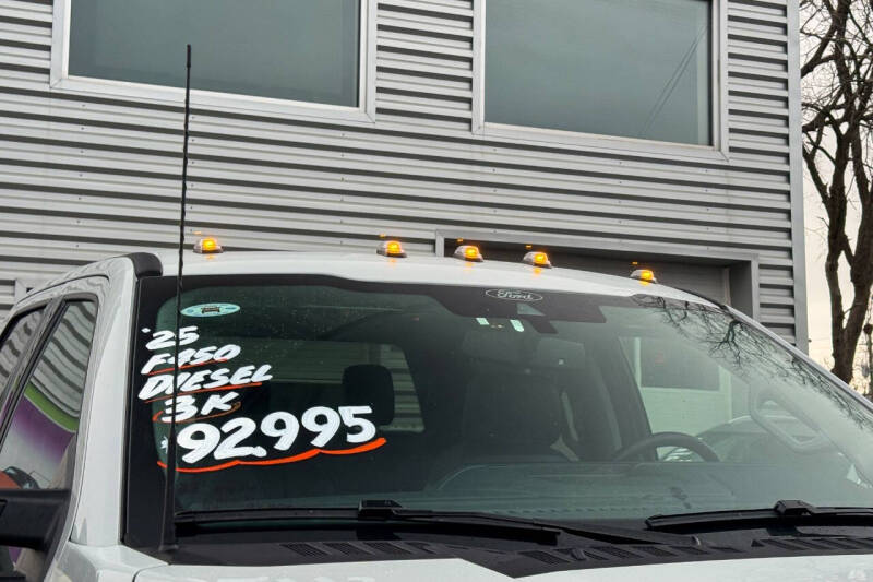 2025 Ford F-450 Super Duty Lariat