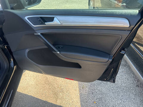 2015 Volkswagen Golf TSI S