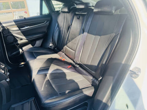 2015 BMW X6 M