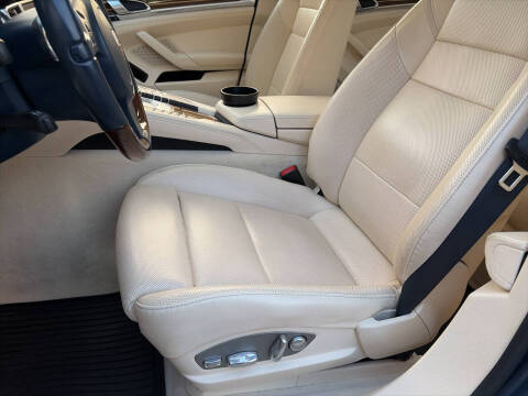 2012 Porsche Panamera 4S