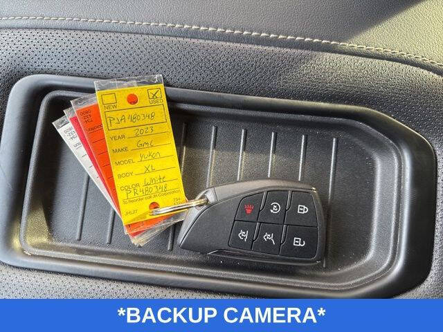 2023 GMC Yukon XL SLT