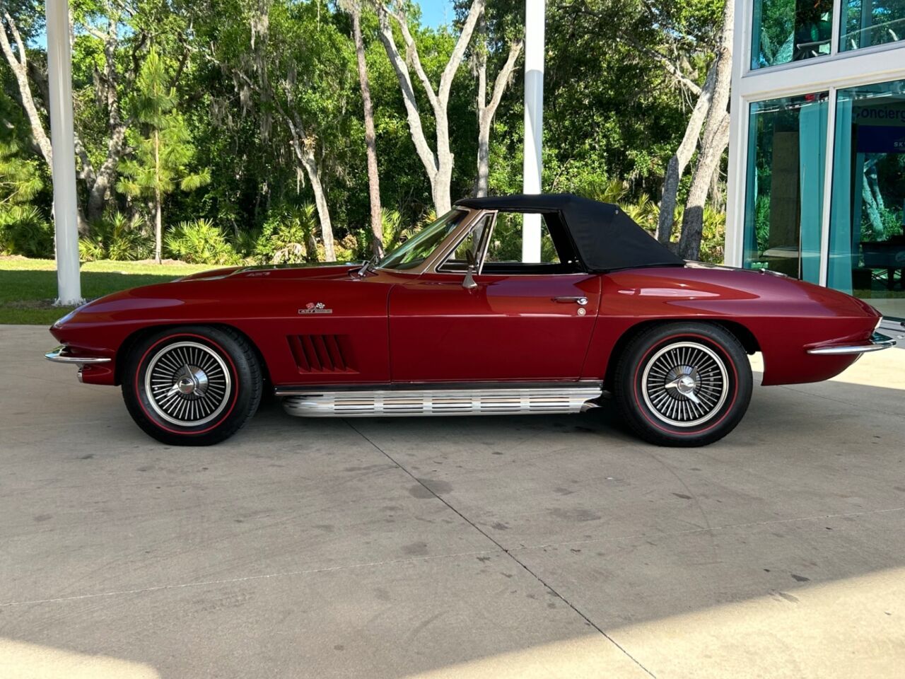 1966 Chevrolet Corvette 13