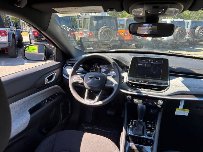 2025 Jeep Compass Sport