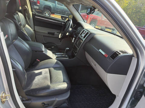 2006 Chrysler 300 SRT-8