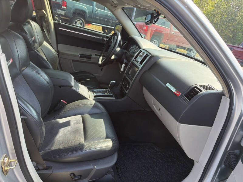 2006 Chrysler 300 SRT-8