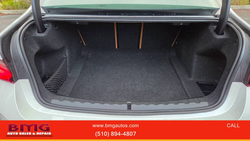 2024 BMW 3 Series 330i