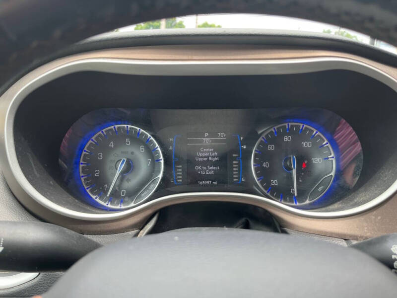 2017 Chrysler Pacifica Touring-L