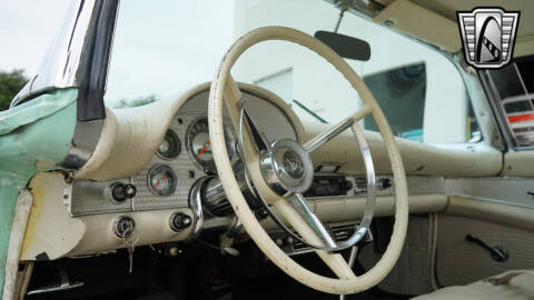 1957 Ford Thunderbird