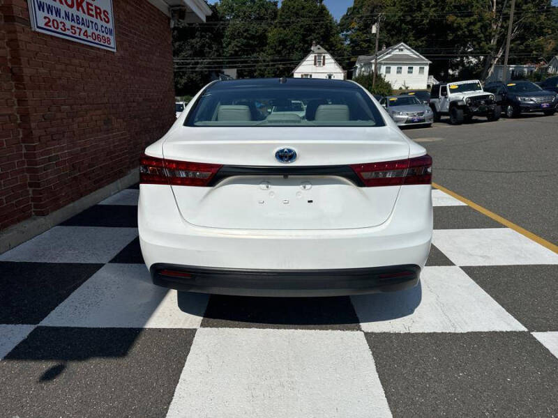 2018 Toyota Avalon Hybrid XLE Premium