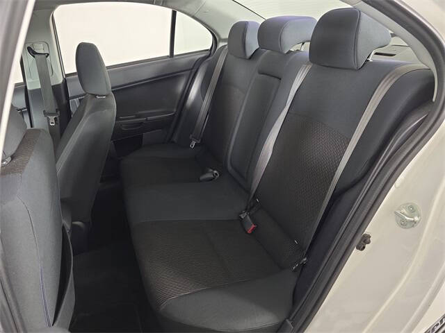 2016 Mitsubishi Lancer ES