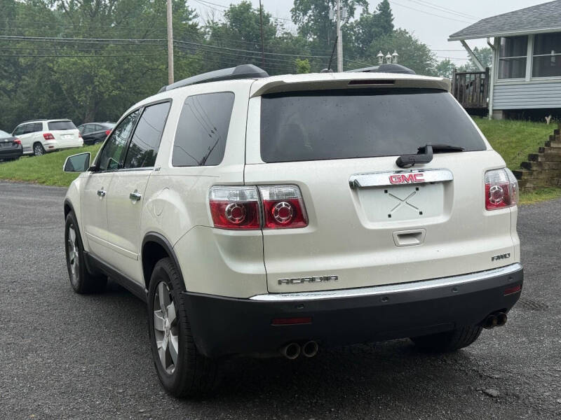2011 GMC Acadia SLT-1