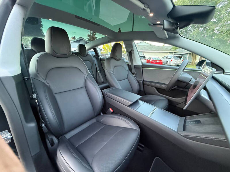 2025 Tesla Model 3 Long Range