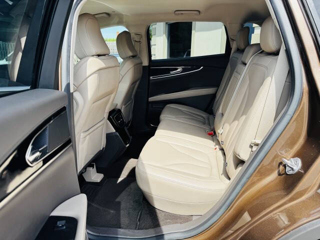 2022 Lincoln Nautilus Standard