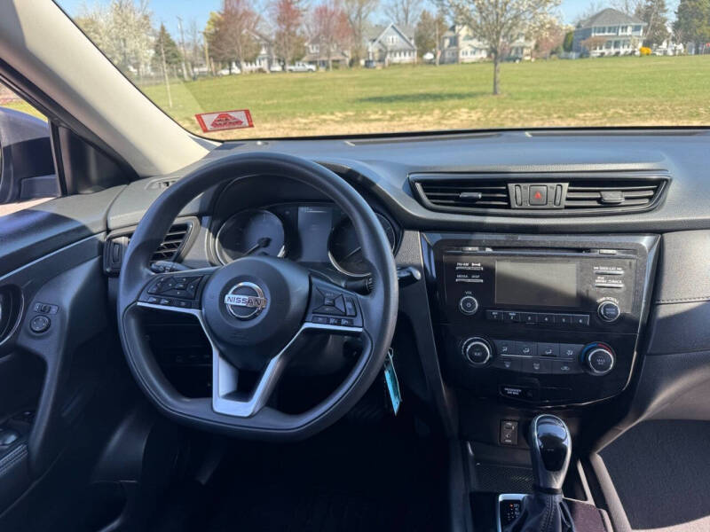 2017 Nissan Rogue S