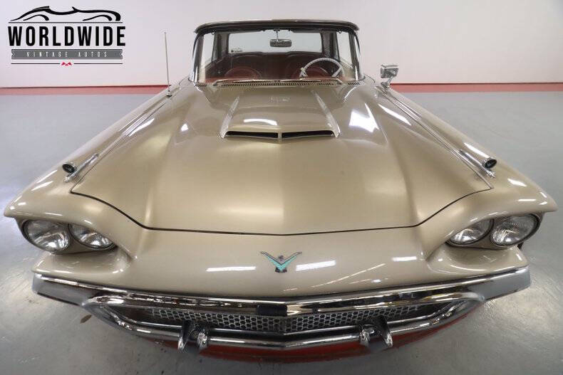 1959 Ford Thunderbird