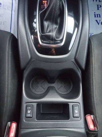 2017 Nissan Rogue SV