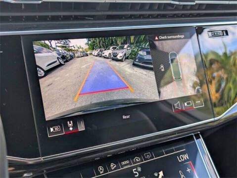 2025 Audi Q7 quattro Premium Plus 45 TFSI